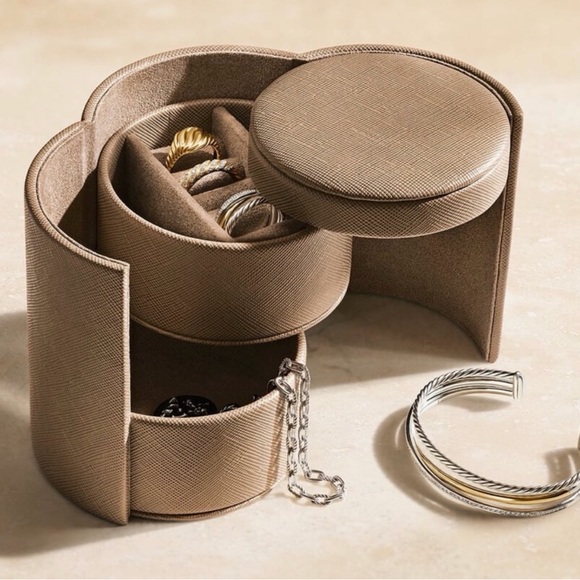 David Yurman Brown Jewelry Organizer